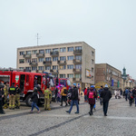 Pokaz sprzętu na Rynku Kościuszki, wokół spacerują białostoczanie