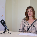Dyrektor Departamentu Gospodarki Komunalnej Ewa Kułakowska podczas konferencji prasowej 