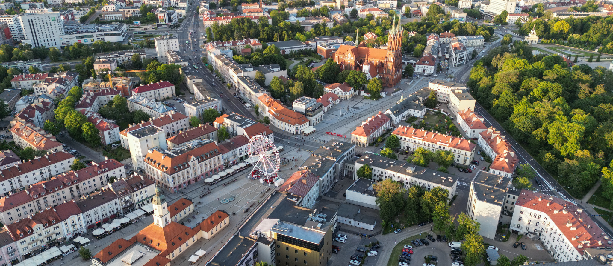 Widok na ulice Białegostoku z lotu ptaka