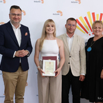 Zastępca prezydenta Rafał Rudnicki, Aleksandra Pietruk, Paweł Pietruk oraz dyrektor departamentu kultury, promocji i sportu Edyta Mozyrska stoją obok siebie