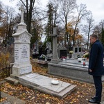 Zastępca prezydenta Rafał Rudnicki podczas modlitwy 