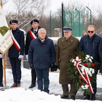 Poczet sztandarowy oraz goście uroczystości 