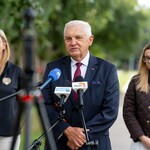 Prezydent Tadeusz Truskolaski udziela wywiadu.