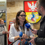 Dyrektor Departamentu Komunikacji Społecznej Urszula Boublej udziela wywiadu.