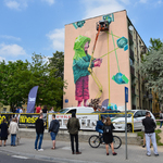 Ilustracja do artykułu 160521 Mural Antoniukowska 42-7.jpg