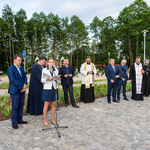 Grupa białostoczan stoi