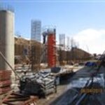 Kwiecień 2013 - przygotowanie filarów podtrzymujących drogę nad tunelem